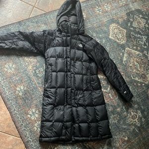 North face women’s 600 fill parka size small charcoal